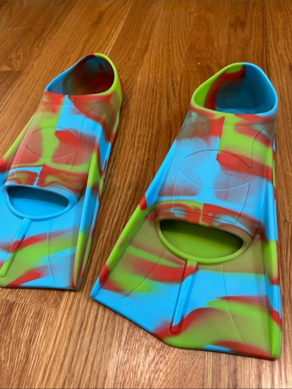 Kids Water Fins Blue, Green, Red flipper shoes boys size USA 1.5-2 flippers